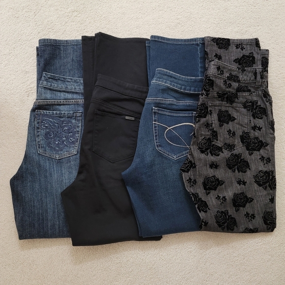 Chico's Denim - Chico's Bundle Size 0.5 - XS - 6 Women's Jeans